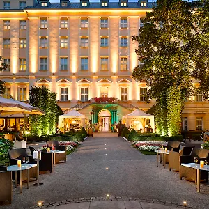 ***** Отель The Grand - The Leading Of The World Чехия